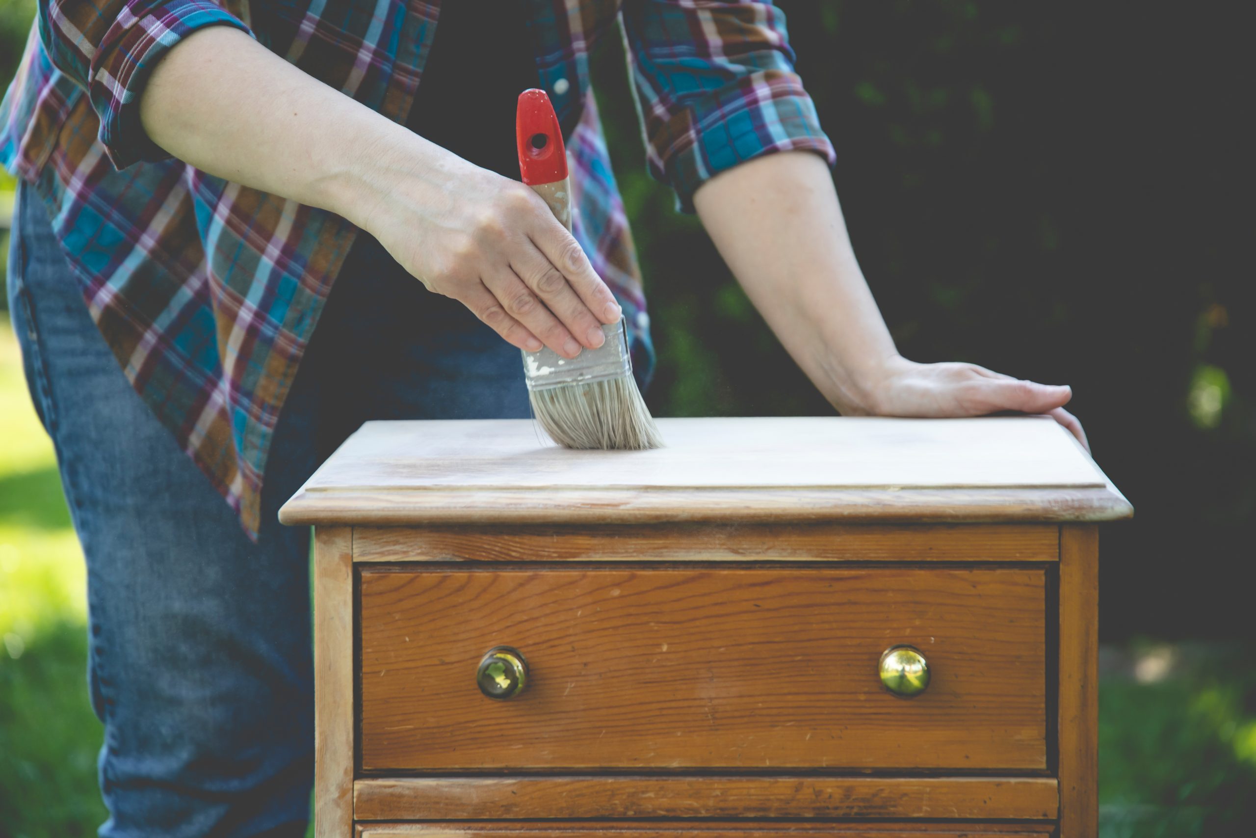 Refinishing-Your-Own-Furniture